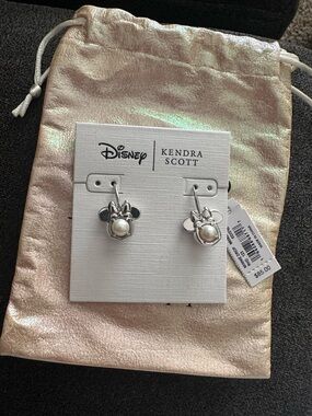 Kendra Scott Silver Minnie Mouse Pearl Drop Earrings